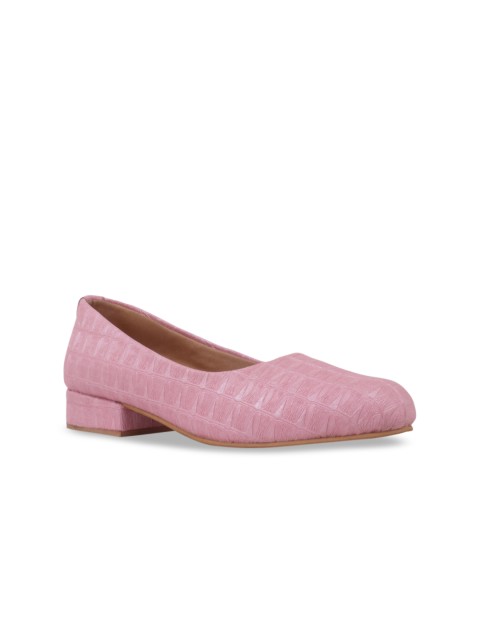

TRENDS & TRADES Girls Pink Textured Ballerinas