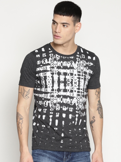 

IMPACKT Men Black & White Printed Round Neck T-shirt