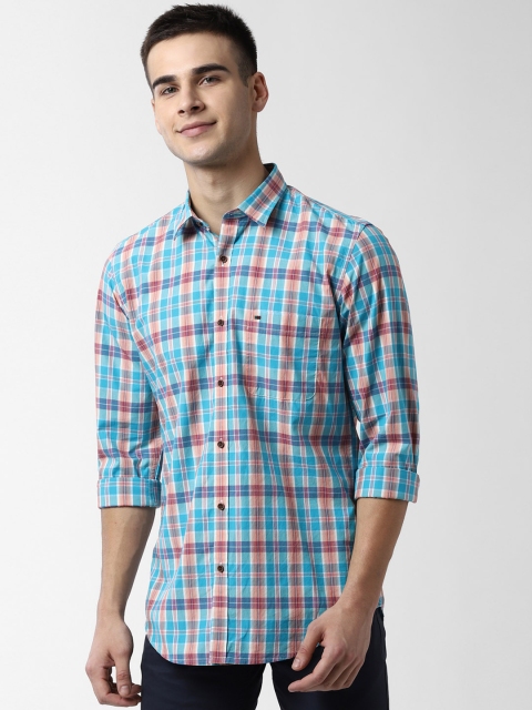 

Peter England Casuals Men Blue & White Slim Fit Checked Casual Shirt