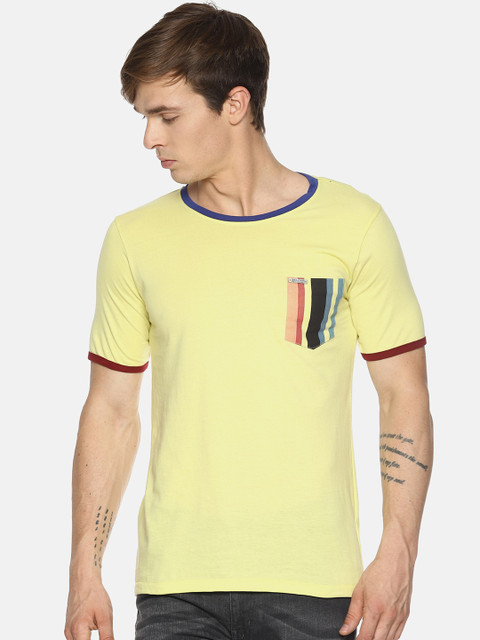 

IMPACKT Men Yellow Solid Round Neck T-shirt
