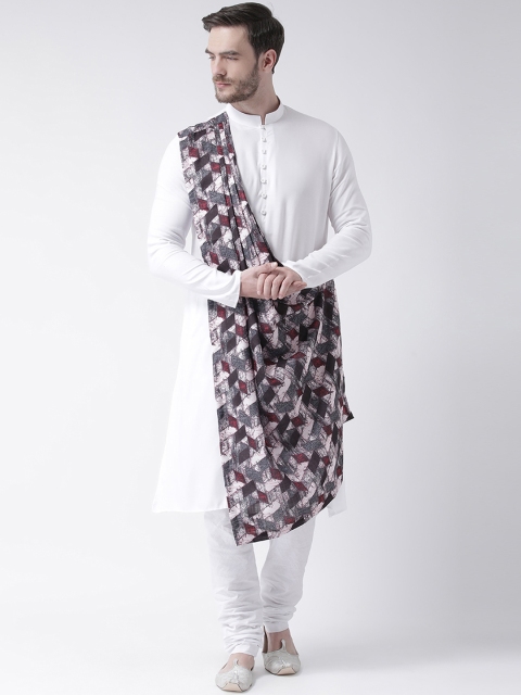 

DEYANN Men White Solid Straight Kurta