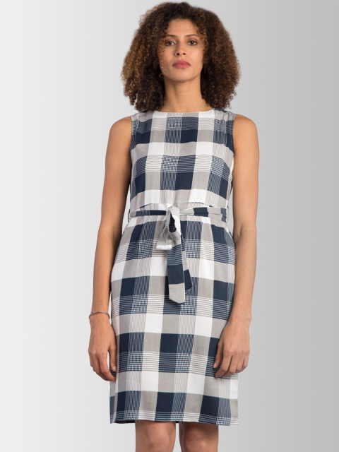 

FableStreet Women Navy Blue & Cream-Coloured Checked Sheath Dress