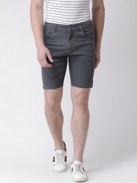 

REALM Men Grey Solid Slim Fit Denim Shorts