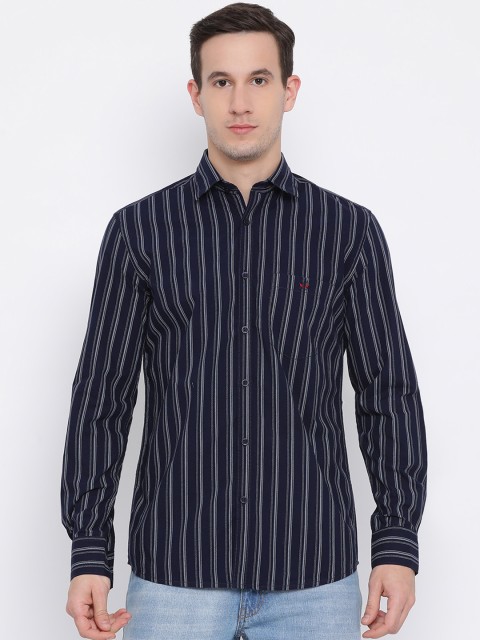 

Crimsoune Club Men Navy Blue Comfort Slim Fit Striped Casual Shirt