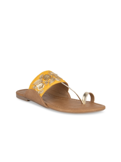 

SOLES Women Yellow Embellished One Toe Flats
