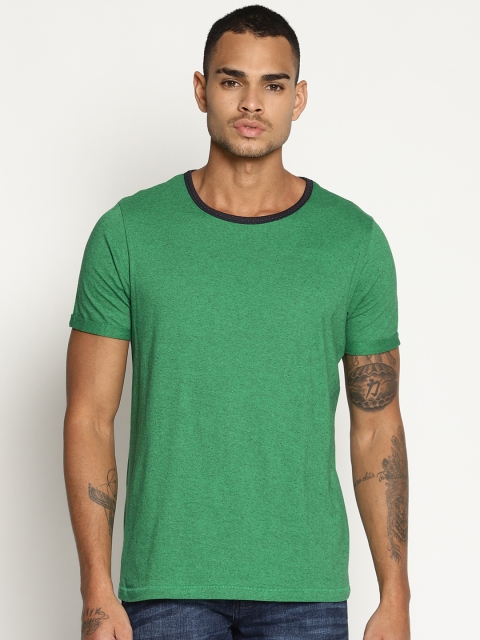 

IMPACKT Men Green Solid Round Neck T-shirt