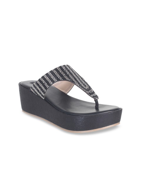 

Sherrif Shoes Women Black & Grey Solid Sandals