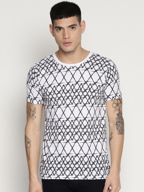 IMPACKT Men White & Black Printed Round Neck T-shirt