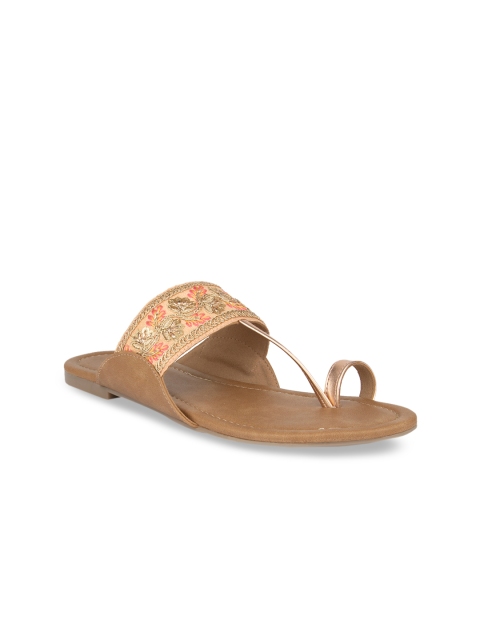 

SOLES Women Peach-Coloured Embellished One Toe Flats