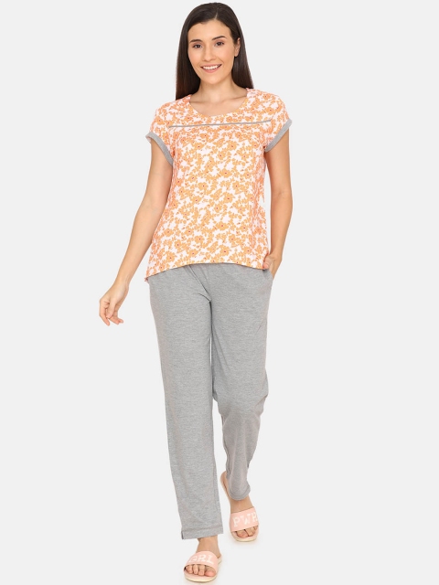 

Zivame Women Grey & White Printed Night suit