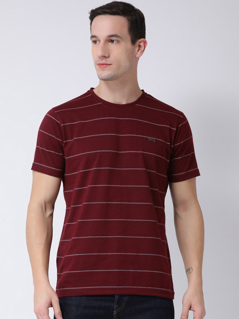 

Club York Men Maroon Striped Round Neck T-shirt