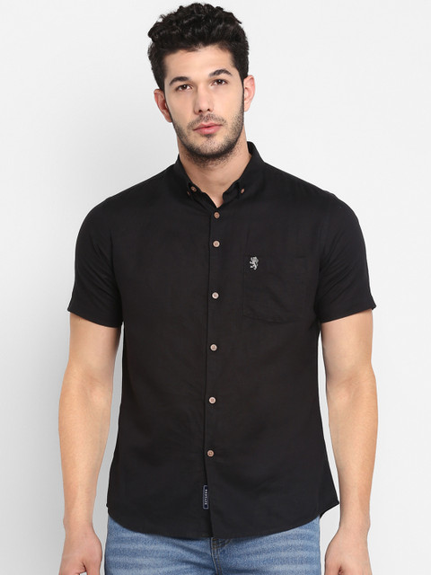 

Red Tape Men Black Regular Fit Solid Casual Shirt