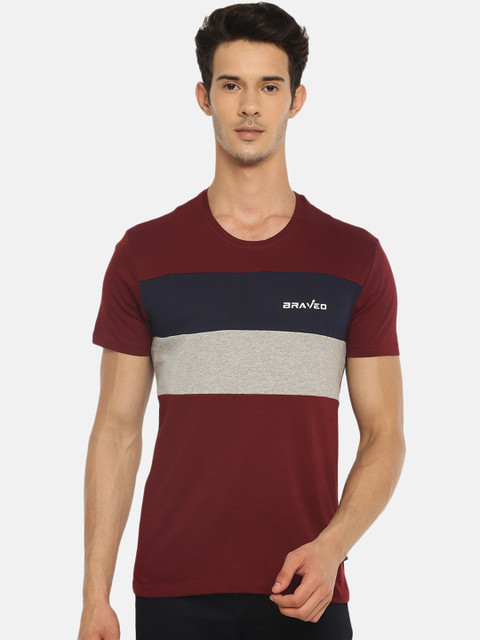 

Braveo Men Maroon & Navy BlueColourblocked Round Neck T-shirt