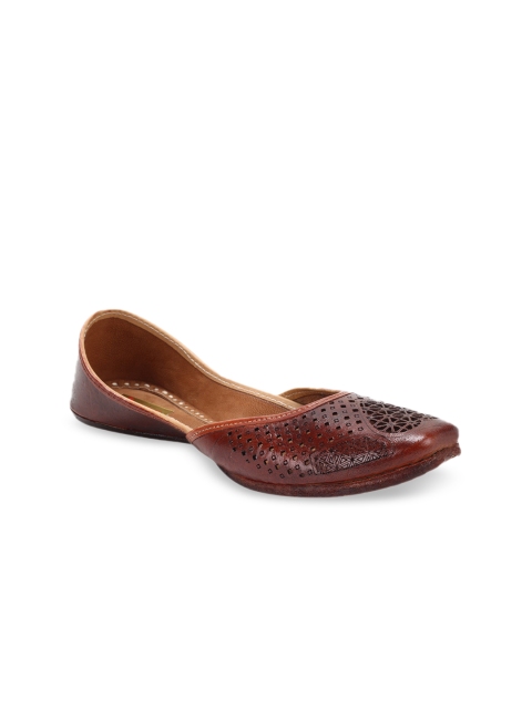 

Ta Chic Women Brown Solid Leather Mojaris
