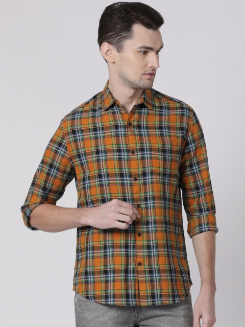 

Toss Winner Men Mustard & Black Regular Fit Checked Casual Shirt