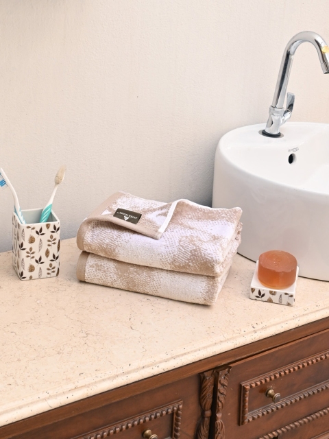 

Avira Home Unisex Set Of 2 Brown & White Printed Marbel 450 GSM Hand Towels