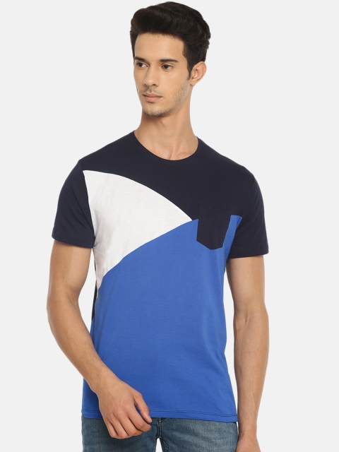 

Braveo Men Navy Blue Colourblocked Round Neck T-shirt