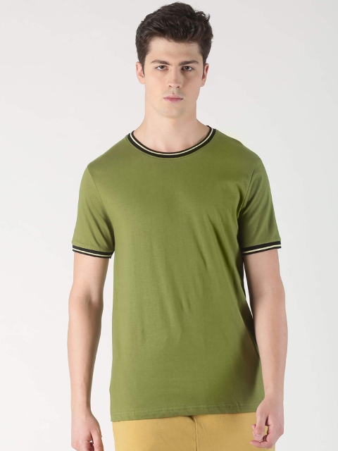 

Blue Saint Men Green Solid Round Neck T-shirt