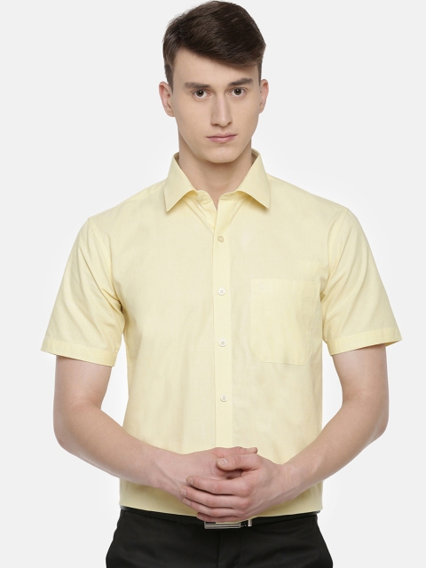 

Jansons Men Yellow Regular Fit Solid Formal Shirt