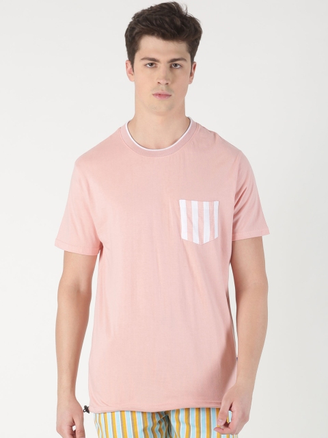 

Blue Saint Men Pink Solid Round Neck T-shirt