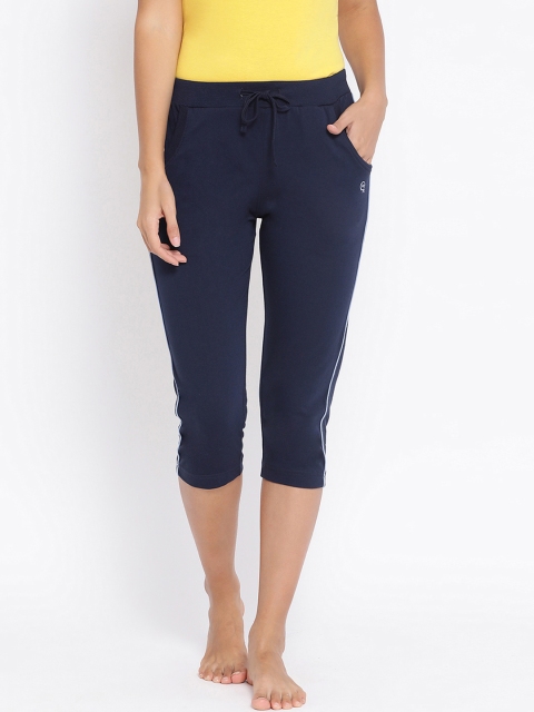 

Macrowoman W-Series Women Navy Blue Solid Three-Fourth Lounge Pants