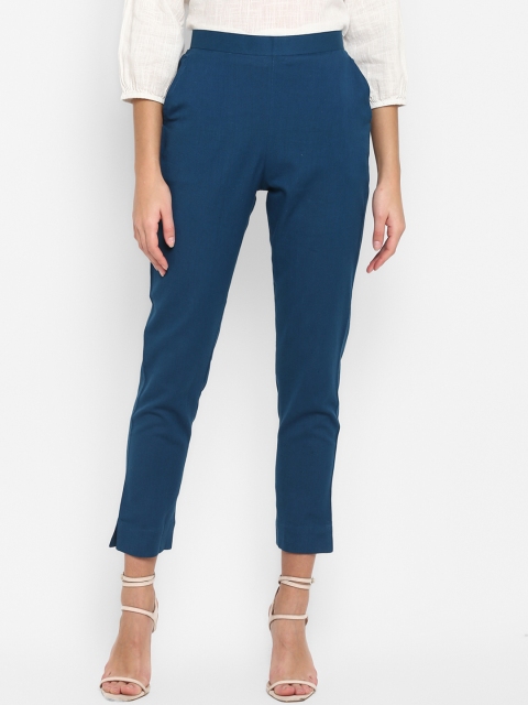 

Janasya Women Blue Regular Fit Solid Cropped Trousers