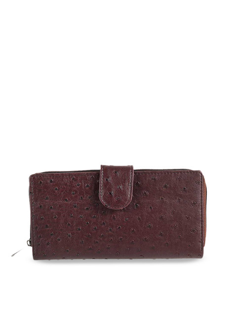 

Metro Brown Textured Clutch