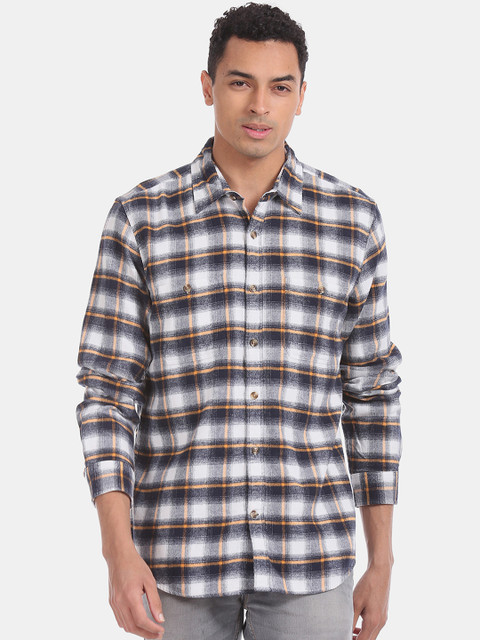 

GAP Men Black & White Checked Midweight Flannel Shirt