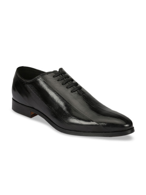 

Ruosh Men Black Solid Leather Formal Oxfords