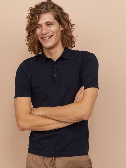 

H&M Men Blue Solid Fine-Knit Polo Shirt