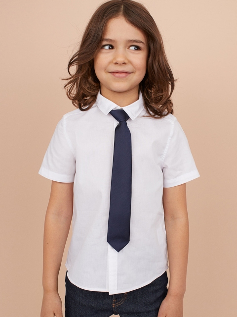 

H&M Boys White Shirt With A Tie/Bow Tie