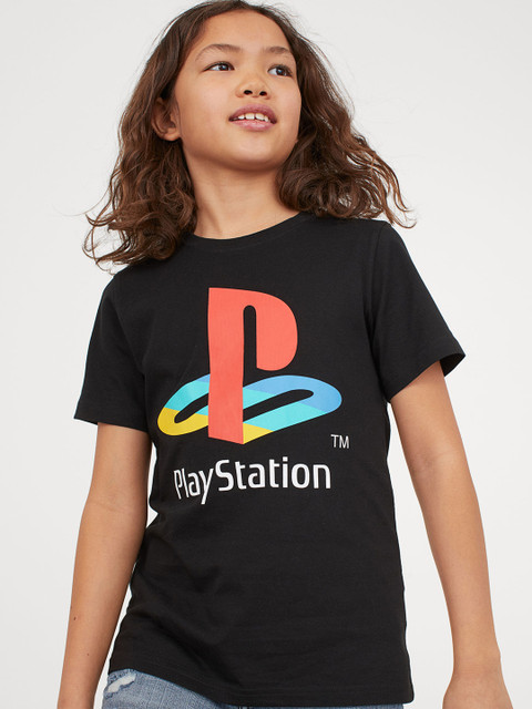 

H&M Boys Black & Red T-shirt With A Motif