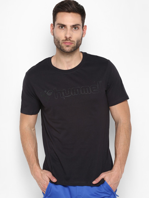 

hummel Men Black Solid Round Neck T-shirt