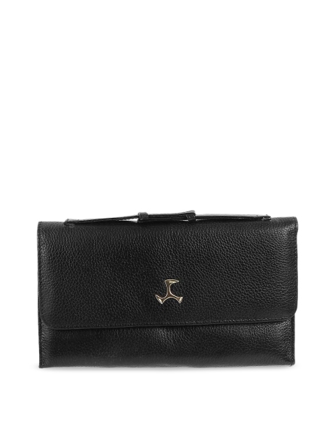 

Mochi Black Solid Clutch