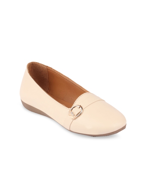 

FAUSTO Women Cream-Coloured Solid Ballerinas