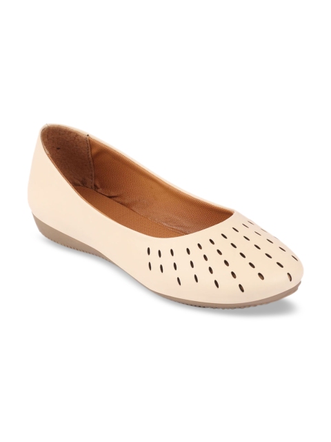 

FAUSTO Women Cream-Coloured Solid Ballerinas