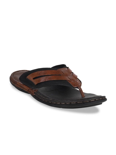 

Respiro Men Brown Solid Comfort Sandals