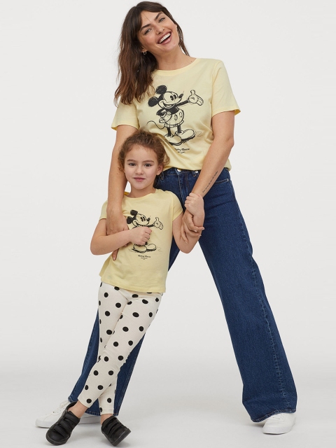 

H&M Women Yellow & Black T-shirt With A Motif