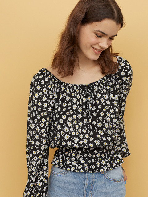 

H&M Black Printed Smock-Detail Blouse