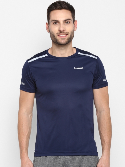 

hummel Men Navy Blue Solid Round Neck T-shirt