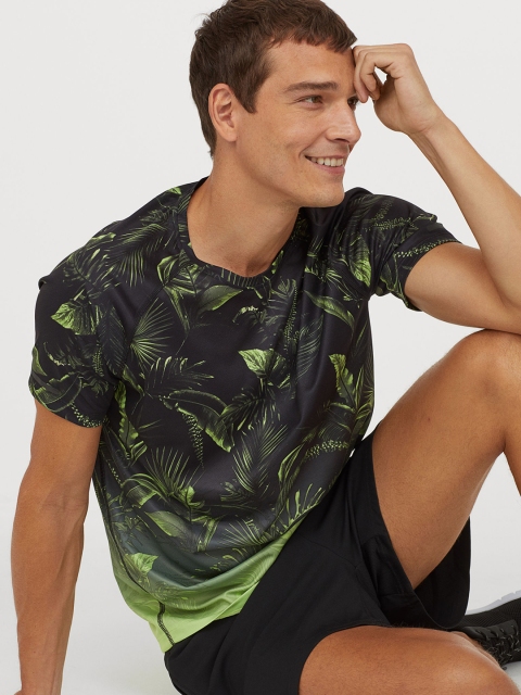 

H&M Men Green & Black Printed Running Top Regular Fit