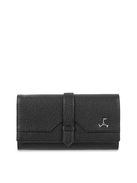 

Mochi Black Solid Clutch