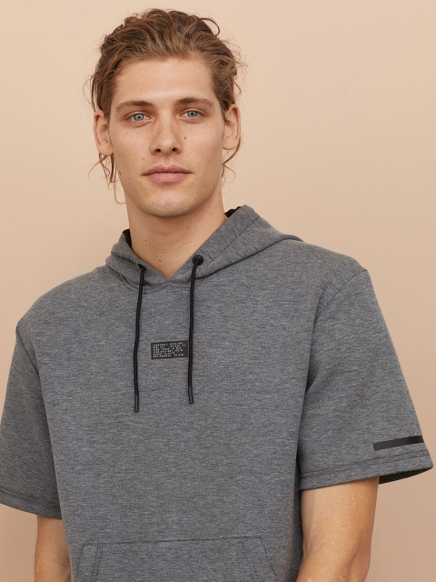 

H&M Charcoal Grey Short-Sleeved Hooded Top