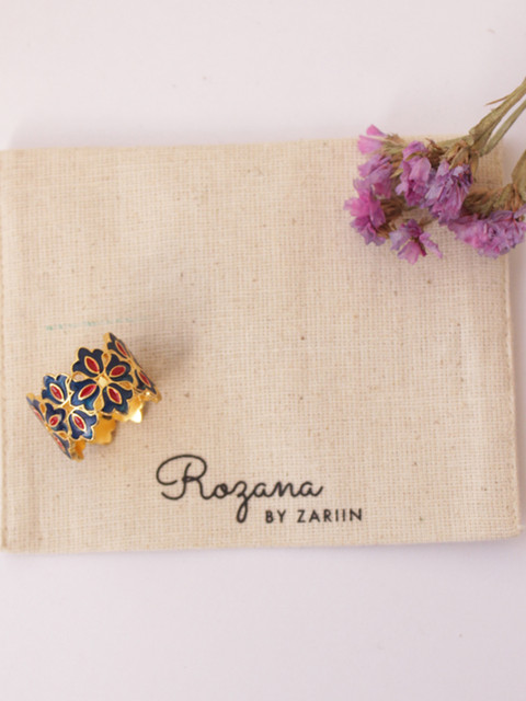 

Rozana by Zariin Women 22 Karat Gold-Plated Navy Blue & Red Enamelled Adjustable Finger Ring