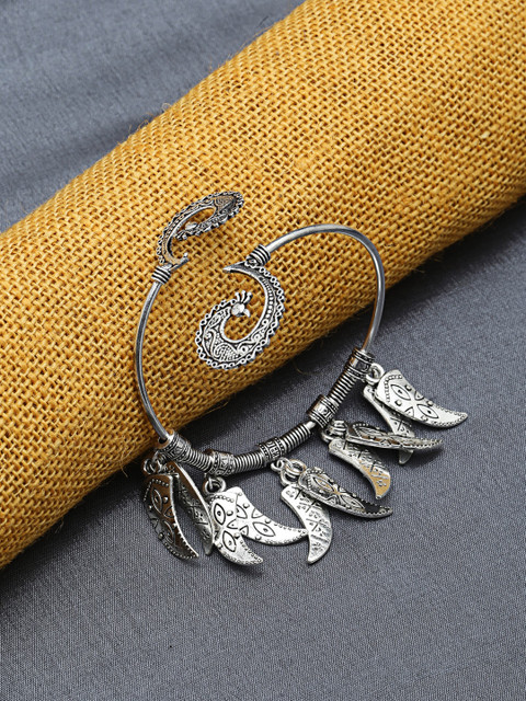 

ZeroKaata Women German Silver Silver-Plated Oxidised Charm Bracelet
