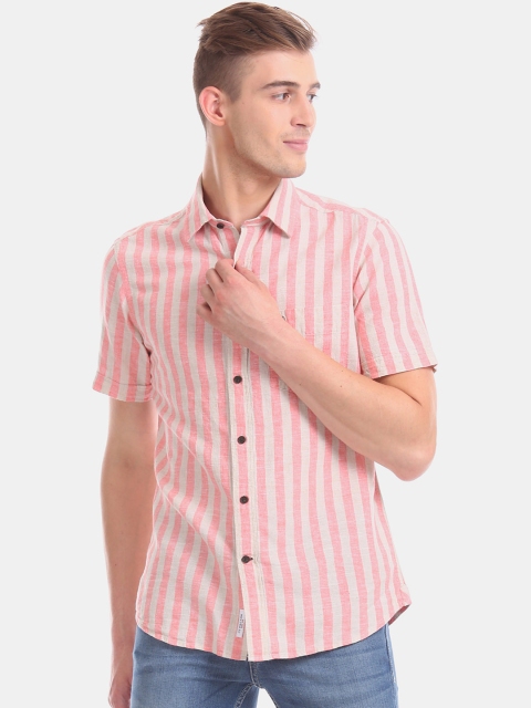 

U.S. Polo Assn. Men Pink & White Regular Fit Striped Casual Shirt