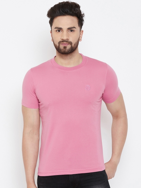 

Adobe Men Pink Solid Round Neck T-shirt