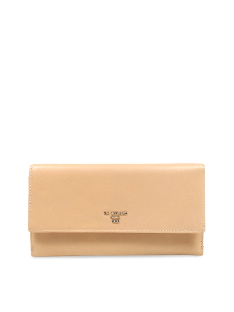

Da Milano Women Beige Solid Leather Purse Clutch