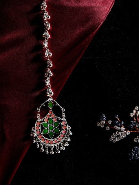 

ZeroKaata Oxidised Silver-Plated Pink & Green Enamelled Floral Tribal Maang Tikka