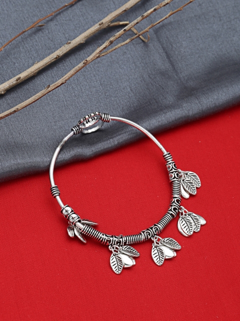 

ZeroKaata Silver-Plated Oxidized Leaves Charm Bracelet